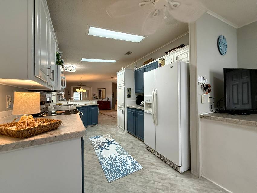 261 Gardenia Ln a Parrish, FL Mobile or Manufactured Home for Sale